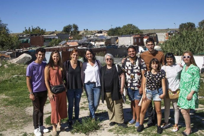 La portavoz de Más Madrid en la Asamblea, Mónica García, visita la Cañada Real