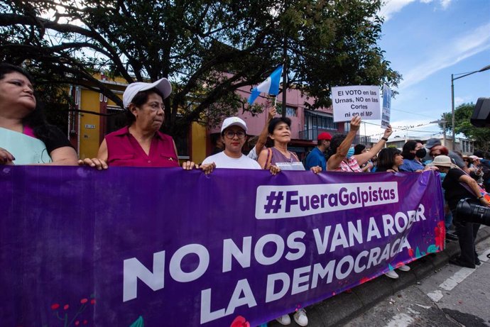 Manifestación en Guatemala en contra de las acciones del Ministerio Público contra Movimiento Semilla y el TSE