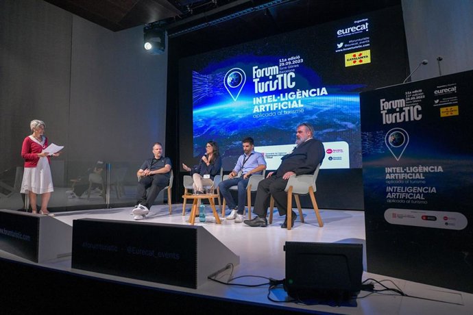 El congreso presenta casos que aplican la IA en turismo.