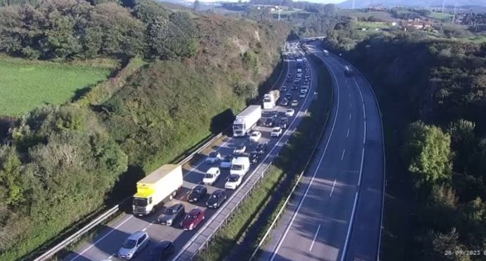 Atasco en la A-66 ("Y")