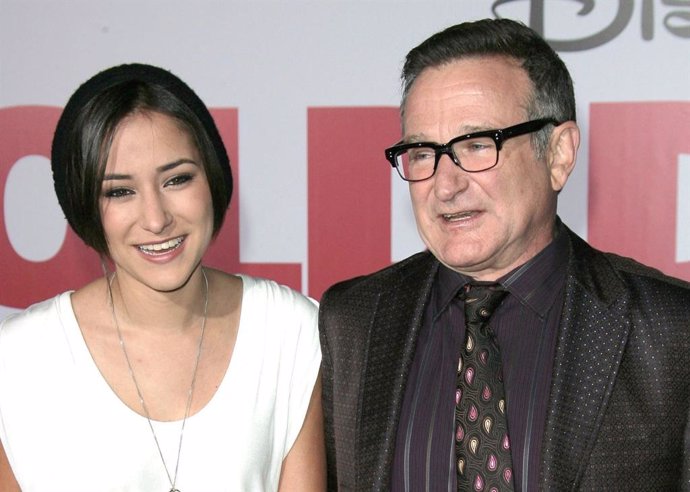 La hija de Robin Williams denuncia el uso de la Inteligencia Artificial para recrear la voz de su padre