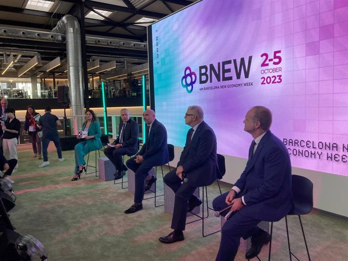 (I-D) Blanca Sorigué (CZFB), Pere Navarro (CZFB), Carlos Prieto, Jordi Valls Y Albert Castellanos.