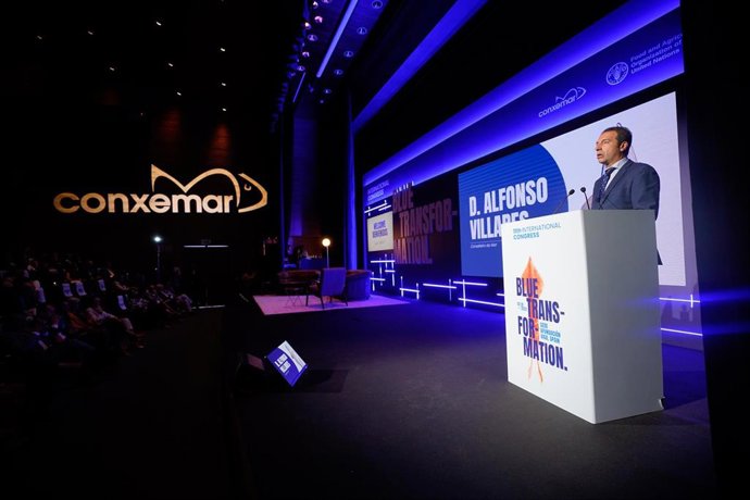 El conselleiro do Mar, Alfonso Villares, participa durante la inauguración del 11 Congreso Internacional Conxemar-FAO.