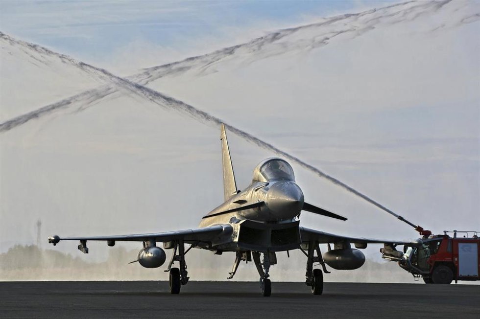 Archivo - Imagen de archivo de un caza Eurofighter Typhoon.