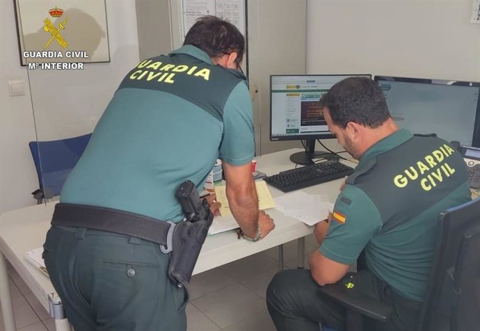 Agentes de la Guardia Civil