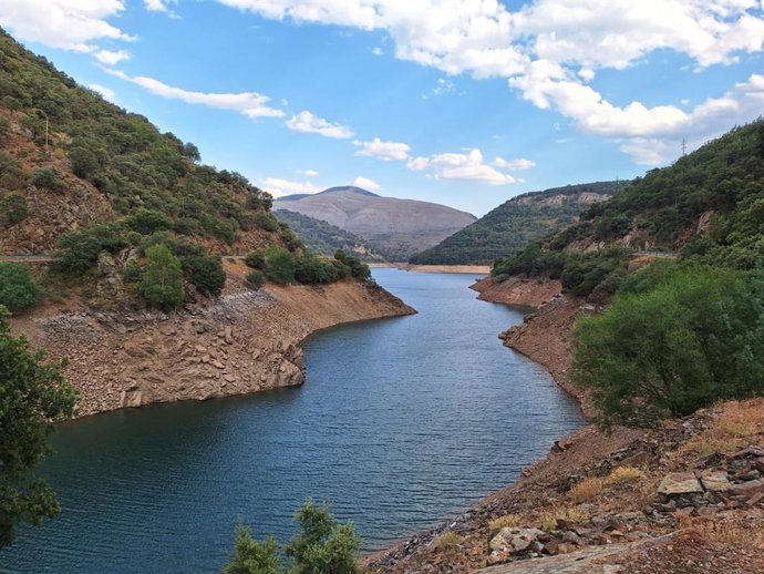 Archivo - Embalse de Mansilla