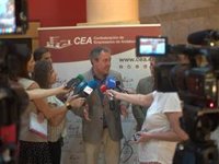 Espadas apoya manifiesto de dirigentes provinciales: "PSOE sólo se plantea la base de un gobierno desde la Constitución"