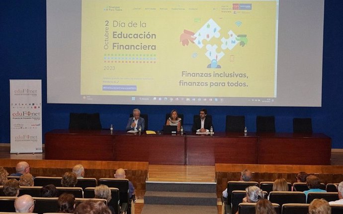 El Proyecto Edufinet de Unicaja se suma al Día de la Educación Financiera con actividades durante esta semana