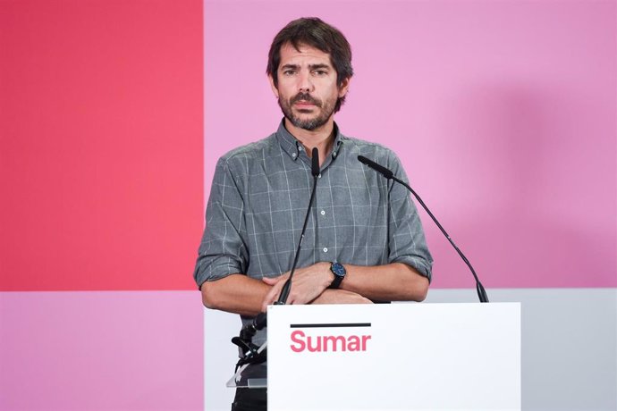 El portavoz de Sumar, Ernest Urtasun, ofrece una rueda de prensa, en el Espacio Rastro, a 2 de octubre de 2023, en Madrid (España). Durante la rueda de prensa, Urtasun ha abordado cuestiones de actualidad política.