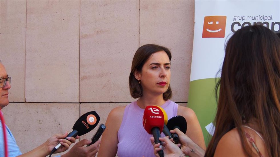La portavoz del grupo Compromís de Elche (Alicante), Esther Díez.
