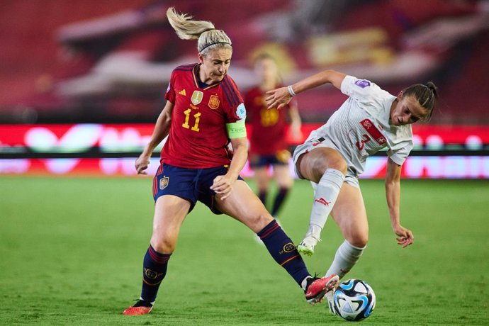 Alexia Putellas of Spain and Lara Martin of Switzerland in action during the UEFA Womens Nations League match played between Spain and Switzerland at Arcangel stadium on September 26, 2023, in Cordoba, Spain.