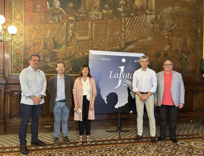 La presentación ha tenido lugar en el Palacio de Sástago