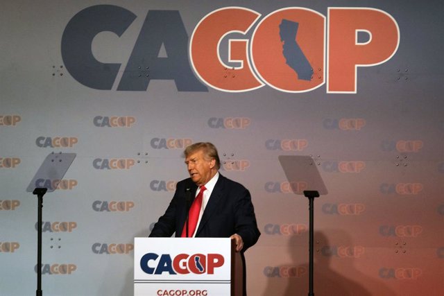 29 September 2023, US, Anaheim: Former US President Donald Trump speaks to supporters during a luncheon at CAGOP Republican Convention in Anaheim. Photo: Jason Ryan/ZUMA Wire/dpa