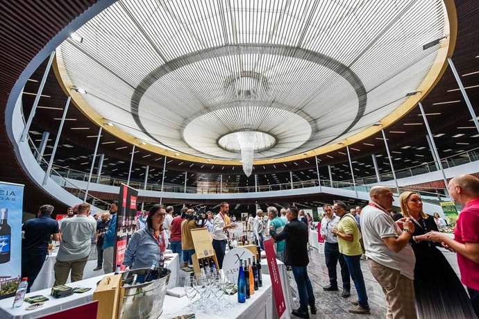 Sabor a Málaga presenta propuestas gastronómicas de 20 productores malagueños en un salón gourmet y del vino.