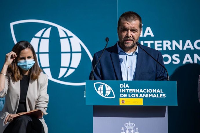 Archivo - El director general de los Derechos de los Animales, Sergio García Torres, interviene en un acto organizado en la Fundación Olivar con motivo del Día Mundial de los Animales en la Fundación Olivar de Castillejo, a 6 de octubre de 2021, en Madr
