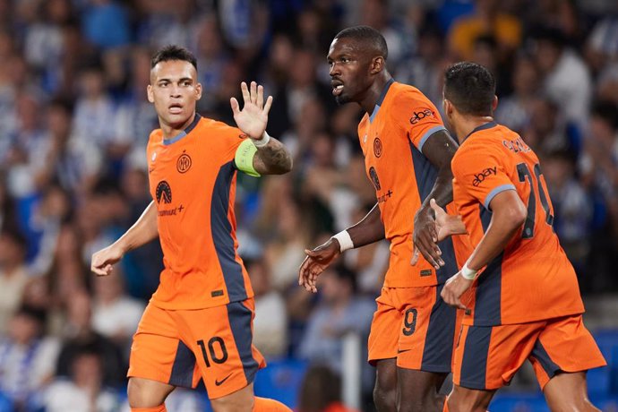 Lautaro Martinez of FC Internazionale reacts after scoring goal during the UEFA Champions League match between Real Sociedad and FC Internazionale at Reale Arena on September 20, 2023, in San Sebastian, Spain.