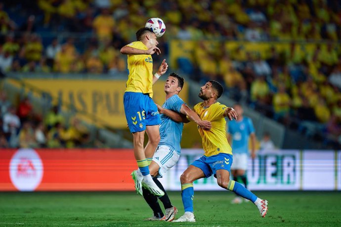 Mika Marmol of UD Las Palmas in action during the Spanish league, La Liga EA Sports, football match played between UD Las Palmas and RC Celta at Estadio Gran Canaria on October 2, 2023, in Las Palmas de Gran Canaria, Spain.