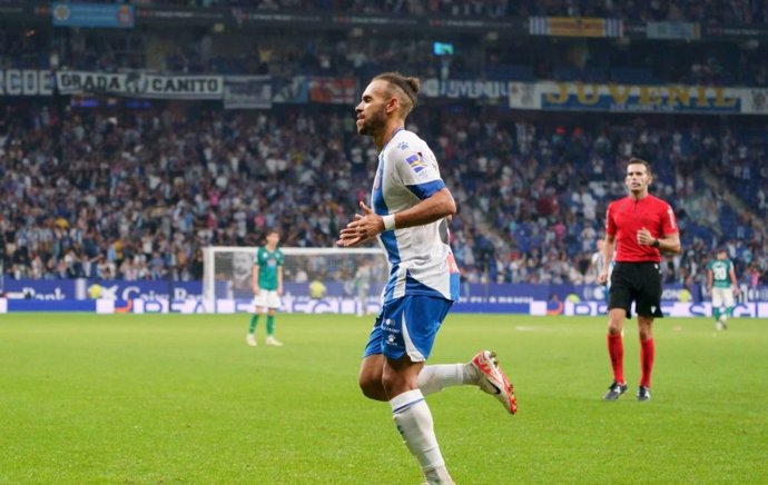 Martin Braitwaite celebra uno de sus goles con el RCD Espanyol