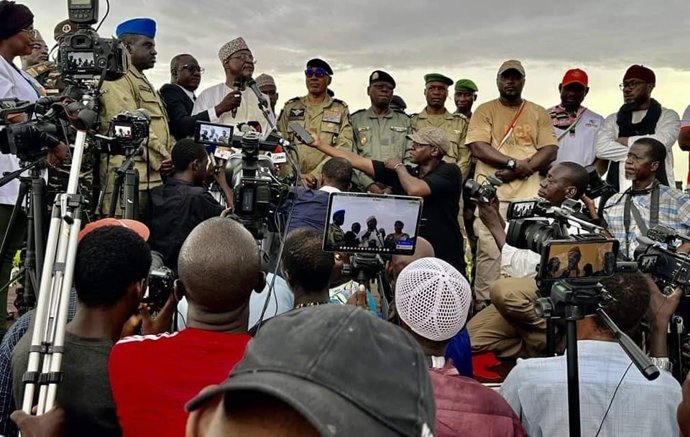 Discurso del ministro de Exteriores de Níger, Bakary Yaou Sangare, en la Plaza de la Resistencia
