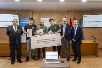 Equipo ganador de la UPM que ha desarrollado 'Hate