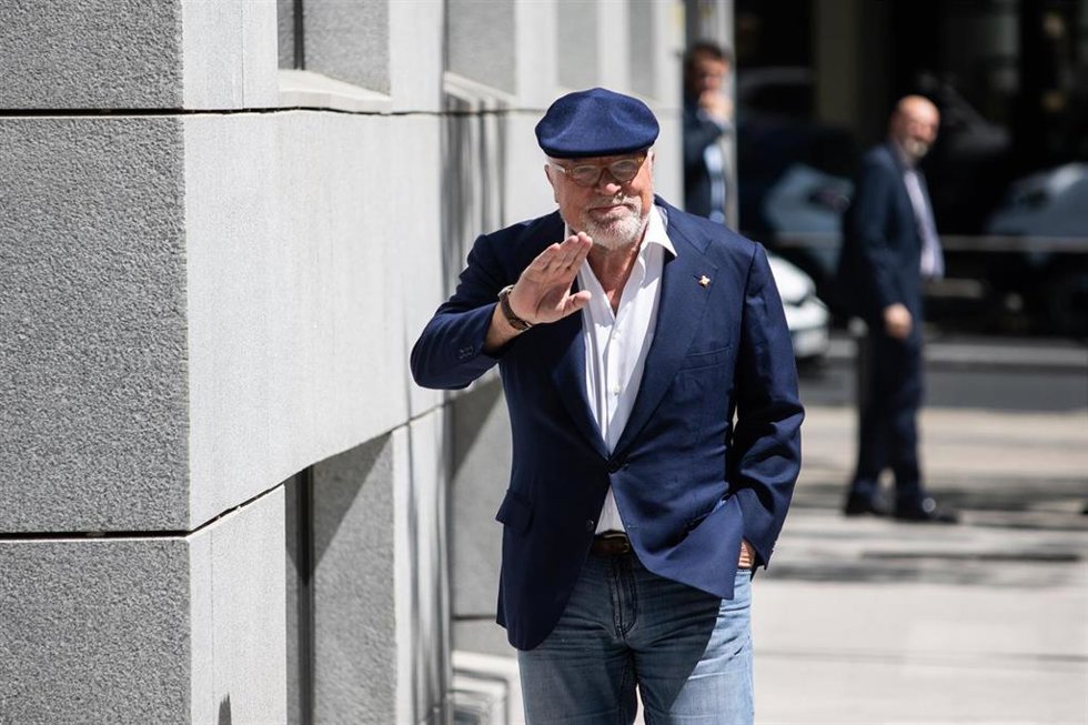 Archivo - El excomisario José Manuel Villarejo a su llegada a la Audiencia Nacional, a 27 de julio de 2023, en Madrid (España). 