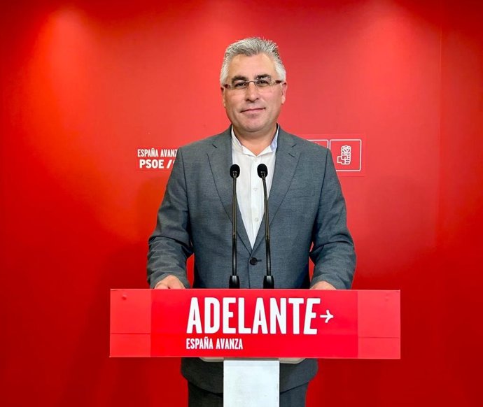 El diputado del PSOE José Ángel Lacalzada