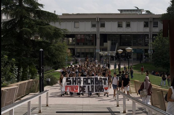 Imatge de la concentració en contra de 'S'ha acabat!'
