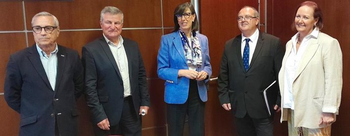 Antonio Fernández-Escandón, presidente de Femetal; Luis Buznego, miembro de la junta directiva de la patronal; Nieves Roqueñí, consejera de Transición Ecológica, Industria y Desarrollo Económico; Isaac Pola, viceconsejero de Industria y Transición Justa,