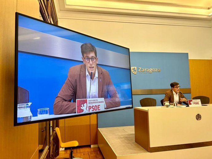 El concejal del grupo municipal del PSOE en el Ayuntamiento de Zaragoza, Guillermo Ortiz