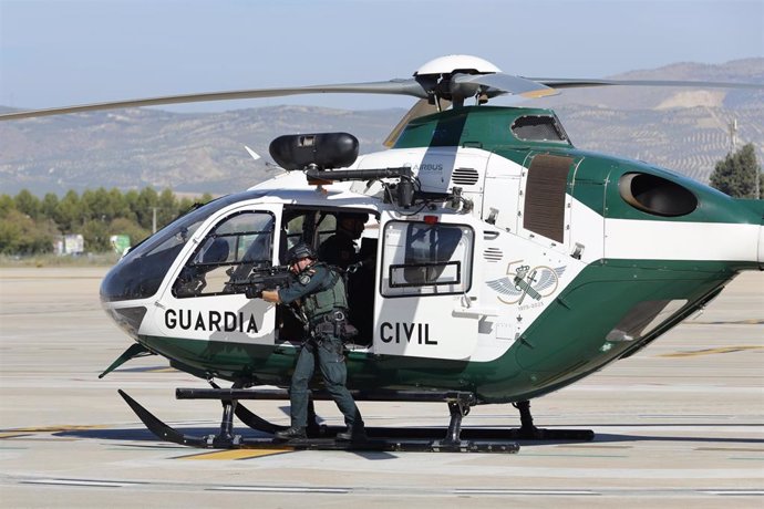 La Guardia Civil muestra las capacidades del dispositivo de seguridad para la Cumbre de Jefes de Estado y de Gobierno de la Comunidad Política Europea en Granada. En el Aeropuerto Federico García Lorca.