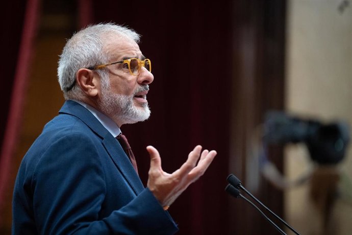 El líder de Cs en el Parlament, Carlos Carrizosa, en el pleno del Parlament