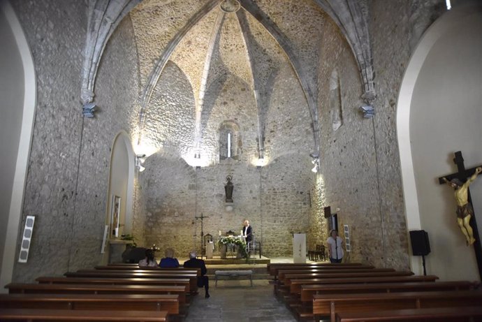 Archivo - Una Iglesia en Cataluña.
