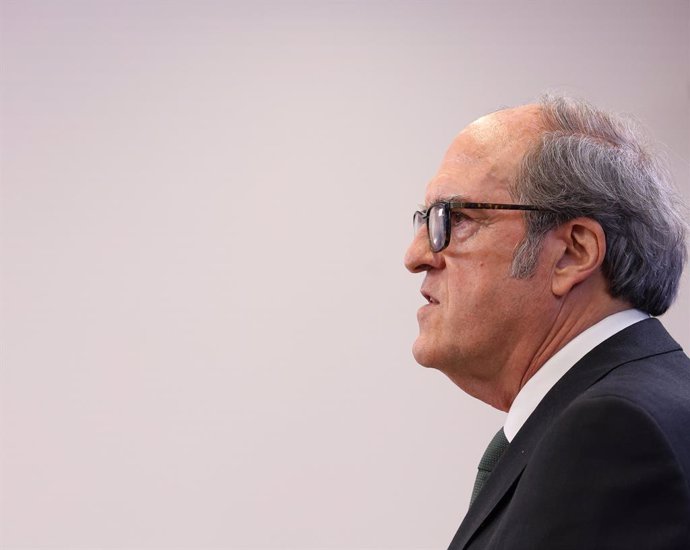 Archivo - El Defensor del Pueblo, Ángel Gabilondo, ofrece una rueda de prensa tras la entrega del Informe Anual 2022 a la presidenta del Congreso, a 13 de marzo de 2023, en Madrid (España). El Defensor del Pueblo recibió 31.077 quejas en 2022, 2.062 más