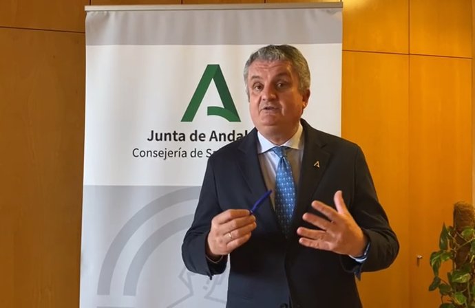 Archivo - El delegado territorial de Salud y Familias en Almería, Juan de la Cruz Belmonte.