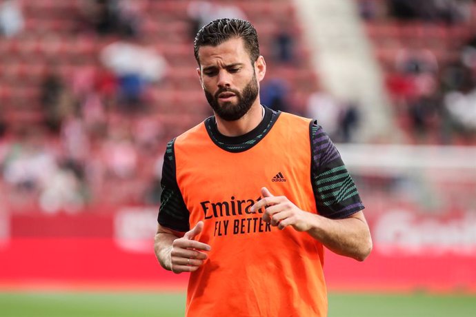 Archivo - Nacho Fernandez of Real Madrid warms up during the spanish league, La Liga Santander, football match played between Girona FC and Real Madrid at Montilivi stadium on April 25, 2023, in Girona, Spain.