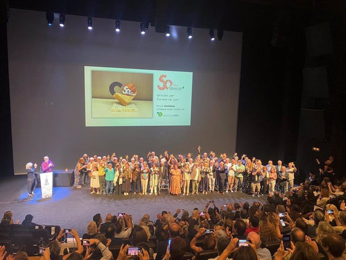 Acto homenaje por el 50 aniversario de Dincat en el Teatre Nacional de Catalunya