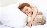 Foto: Gonzalo Pin, pediatra experto en sueño: la siesta es un derecho de los niños hasta los 5 años