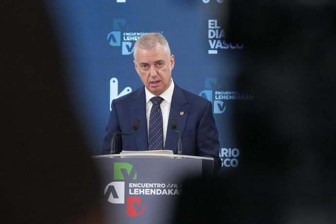 Urkullu participa en un desayuno de El Diario Vasco