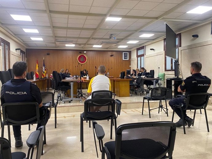 El acusado, durante el juico.