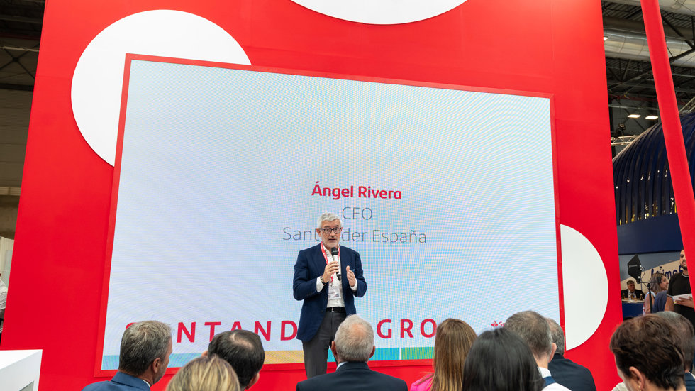 El consejero delegado de Santander España, Ángel Rivera, durante la presentación de la plataforma en Fruit Attraction
