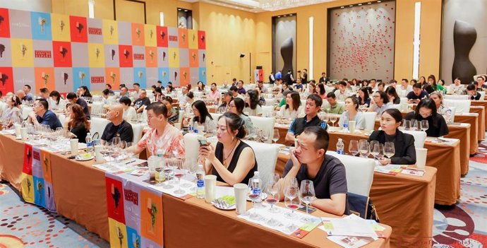 La OIVE promociona los vinos españoles en China