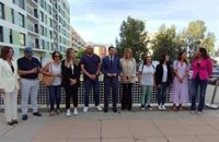 Moreno destaca el impulso de la Junta en facilitar el acceso a la vivienda de jóvenes y familias con recursos limitados