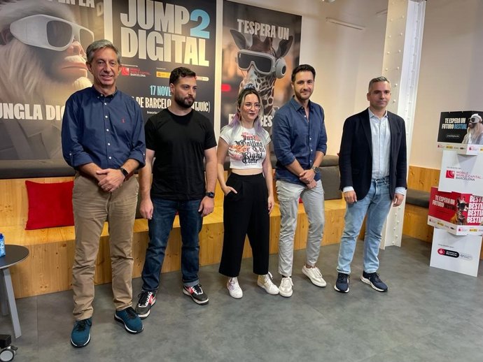 Francesc Fajula, Nate Gentile, Miriam González, Carlos Santa Engracia y Jordi Arrufí en la presentación de la tercera edición de Jump2Digital