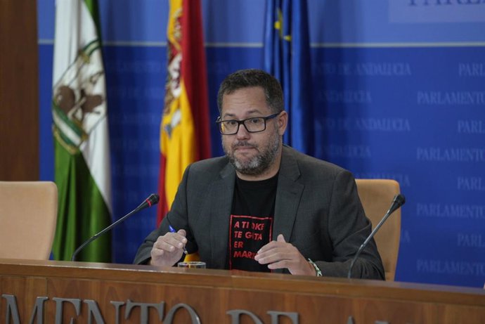 El portavoz del Grupox Mixto-Adelante Andalucía, José Ignacio García, este miércoles en rueda de prensa.
