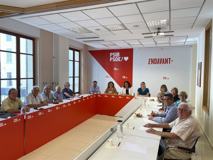 Grupo de conversaciones Toni Gelabert 'Coramet de la Federación Socialista de Mallorca.