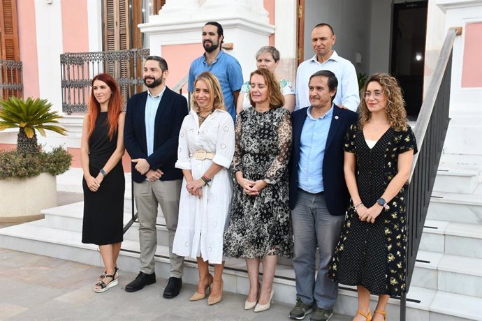 La presidenta de Diputación de Cádiz, Almudena Martínez, realiza una visita institucional al Ayuntamiento de Puerto Real