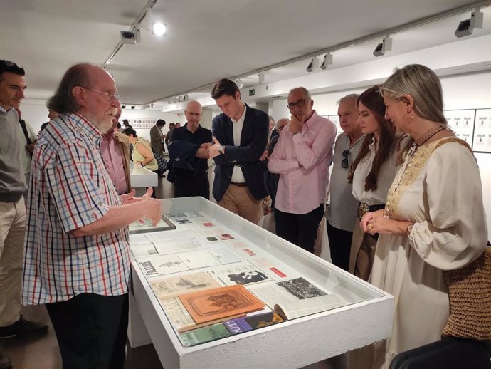 La Revista de Folklore alcanza su número 500 y protagoniza la nueva exposición de Casa Revilla en Valladolid.