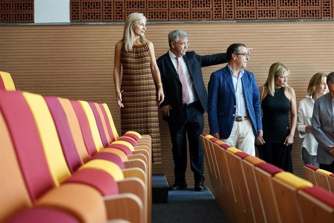 Visita a la futura sede del Conservatorio de Música de Estepona