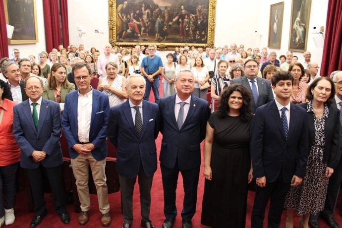Acto inaugural del Aula de la Experiencia de la Universidad de Sevilla en el Paraninfo.