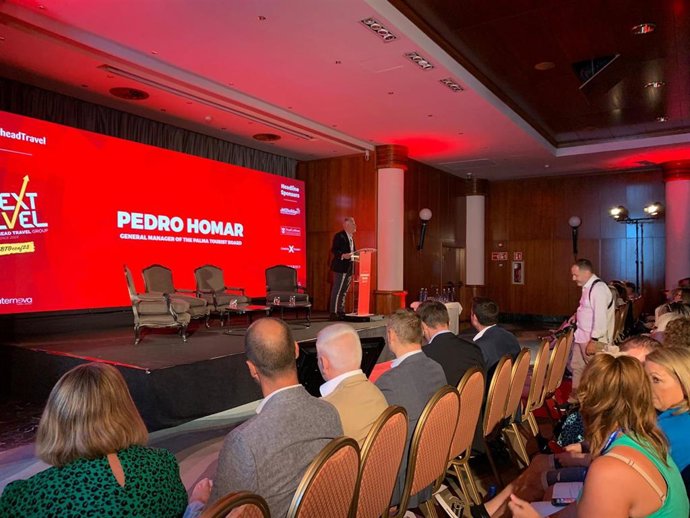 El gerente de la Fundació Turisme Palma 365, Pedro Homar, expone las líneas maestras para posicionar Palma como destino urbano y cultural, dentro de la 'Barrhead Travel Conference'.